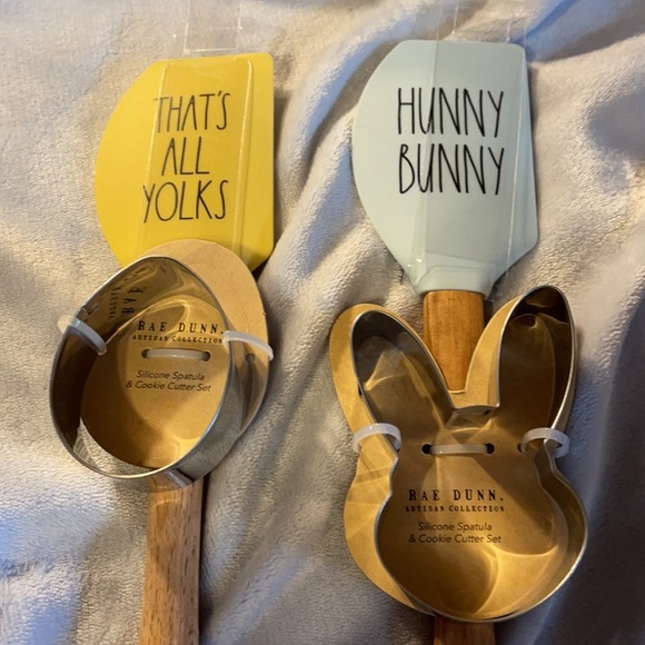 Rae Dunn Spatula/Cookie Cutter Set -Bunny/Egg - Picture 3 of 3